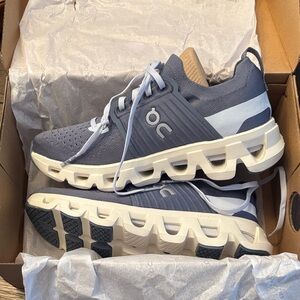 NEW On Running Cloudstratus in Gray and White